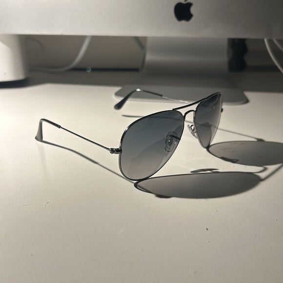 Rayban sunglasses - Picture 2 of 3